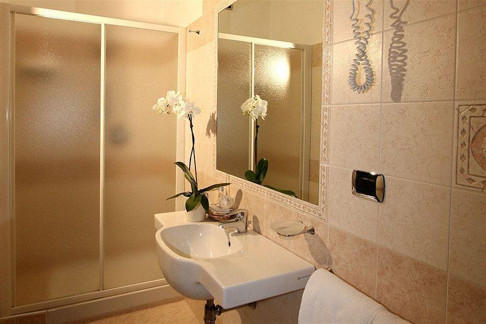 Hotel I Duchi Camerino Exterior photo
